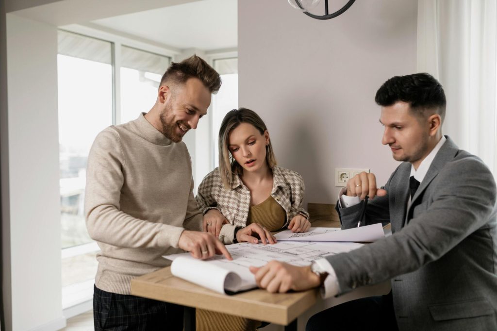How-to-Choose-the-Right-Real-Estate-Agent-for-Your-Needs
